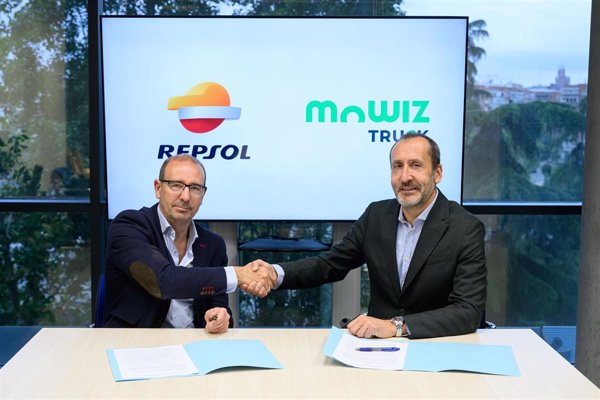 Repsol y Mowiz Truck (Eysa) se alían para habilitar 450 nuevas plazas de aparcamiento seguro para camiones