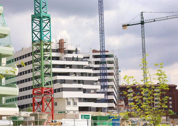 Los portales inmobiliarios atribuyen a la bajada de tipos el fuerte