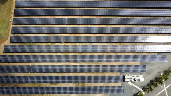 Uriel Renovables invertirá 400 millones en el desarrollo de 4 parques fotovoltaicos con baterías en Chile