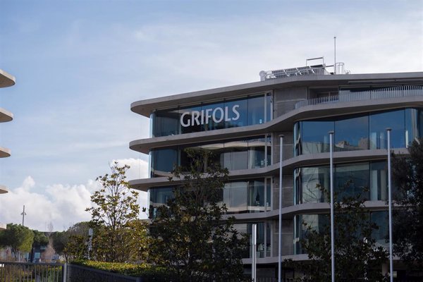 Barclays dice que Grifols sigue en la senda de superar resultados y mantiene su precio objetivo en 13 euros
