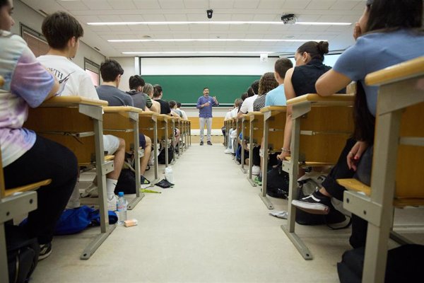 Más de la mitad de alumnos que harán la Selectividad este año no conoce el nuevo modelo de examen, según una encuesta