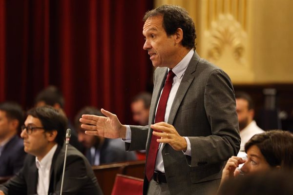 El PSIB pide la comparecencia de consejero balear y el cierre inmediato de la granja avícola denunciada en Llucmajor