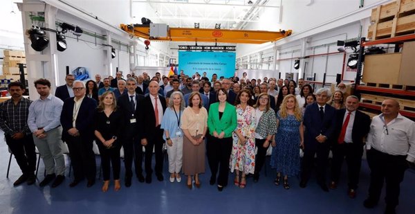 Morant inaugura el Laboratorio de Imanes de Alto Campo SMART-Lab, una infraestructura