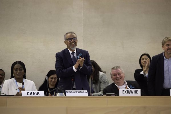 La OMS acuerda actualizar el plan de acción para reducir en 2030 un 10% las muertes por resistencia a antimicrobianos