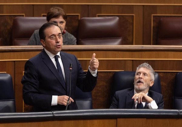 Albares reprocha a Rufián que dude de la influencia del Gobierno en Europa para la oficialidad del catalán: 