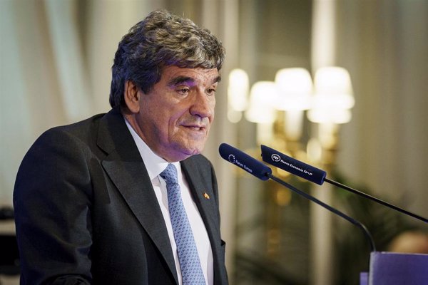 Escrivá se remite a AIReF para el análisis sobre pensiones: 