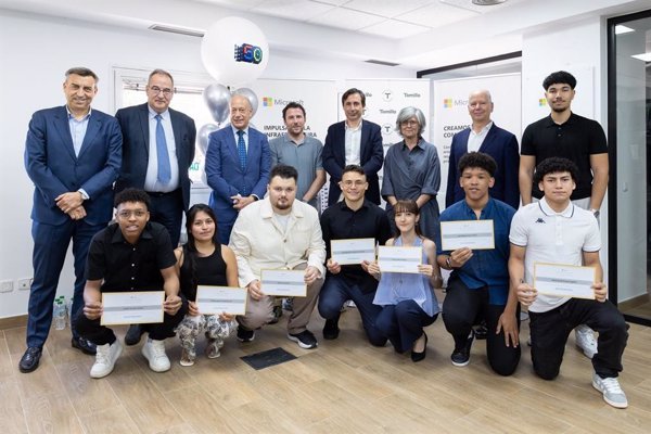 Microsoft y Fundación Tomillo impulsan la I Data Center Academy en España