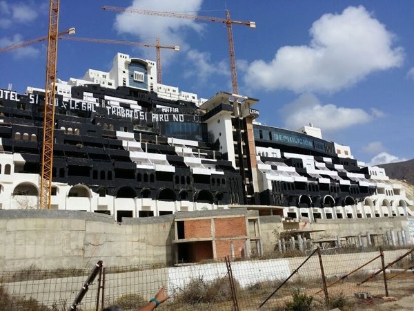 TSJA da un mes a Carboneras (Almería) para publicar su PGOU corregido con El Algarrobico como no urbanizable