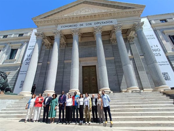 Regularización Ya propone al PSOE aprobar por decreto ley la regularización extraordinaria si no consigue los votos
