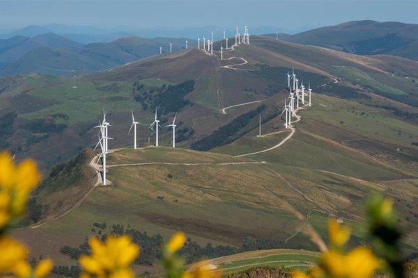 El municipio cántabro de Soba, premio Eolo 2025 a la Integración Rural por el parque eólico de Cañoneras