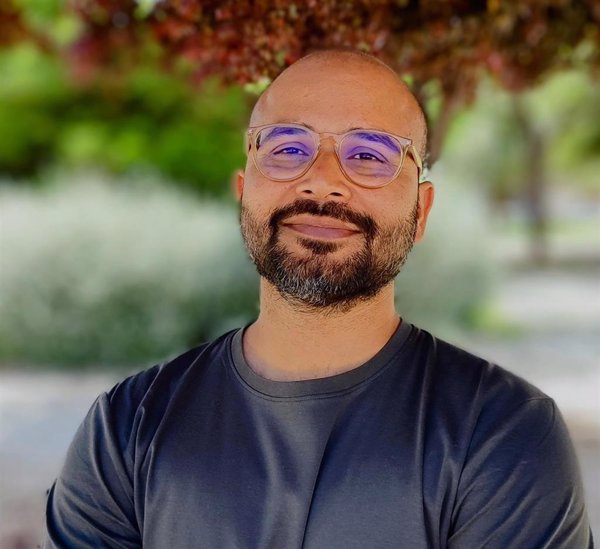 La Real Sociedad Española de Química galardona al investigador del INAM-UJI Nishant Singh