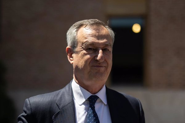 González-Bueno duda de que Bruselas haya estudiado a fondo la OPA para decir que no afecta al interés general