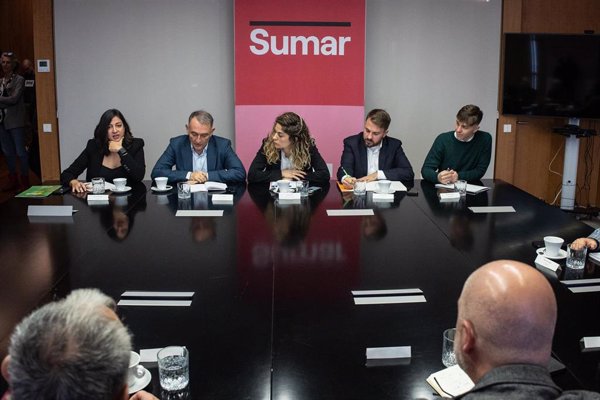 Sumar mantiene perfil bajo ante los audios sobre la UCO mientras IU pide medidas y Podemos exige explicaciones al PSOE
