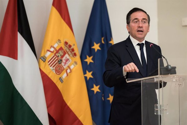 Albares alerta de que la solución de dos Estados está cerca de ser