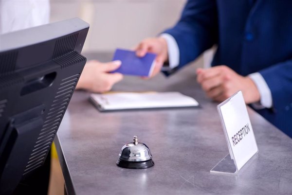 Los hoteles españoles facturarán unos 22.000 millones en 2025, un 5% más, por el aumento de precios y demanda