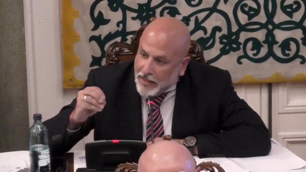 El Pleno de Cartagena (Murcia) aprueba pedir al Gobierno el cierre del CETI