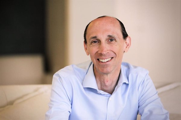El CEO de eDreams, Dana Dunne, ganó casi seis millones en el año fiscal 2025, un 8,5% más que en 2024