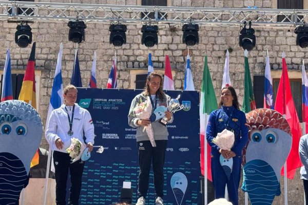 La española María de Valdés se cuelga el bronce en los 5 km del Europeo en aguas abiertas