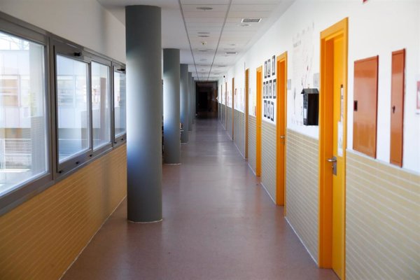 Cantabria renueva el protocolo ante situaciones de violencia hacia los docentes