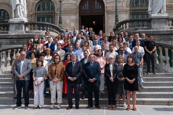 Representantes institucionales se unen en Bilbao para condenar la muerte de una niña a manos de su padre