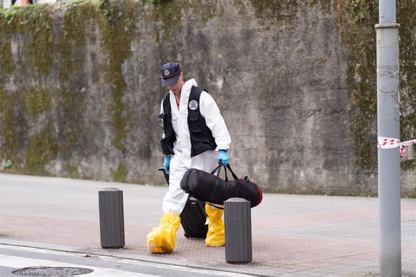 La Ertzaintza confirma que el padre mató a su hija en Bilbao y después se suicidó con un cuchillo