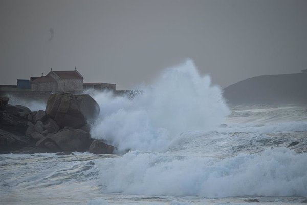 Las Rías Baixas estarán este domingo en aviso amarillo por temporal costero
