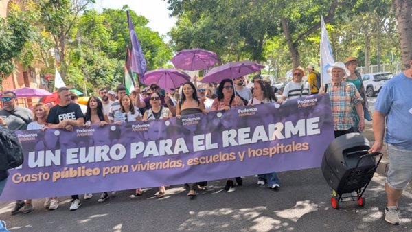 Belarra muestra en Sevilla su oposición a