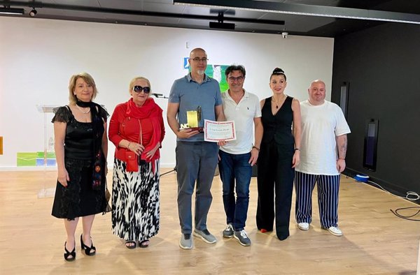 El madrileño Jorge Fernández Gozalo gana el Premio de Poesía 'Nélida Casado' con 'Los álamos llovidos'