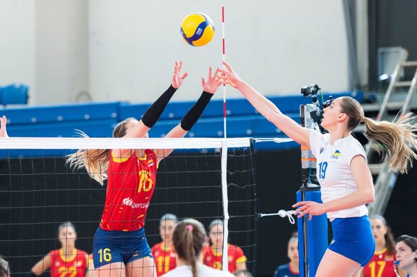 Ucrania supera claramente a España en su segundo partido de la European Golden League femenina