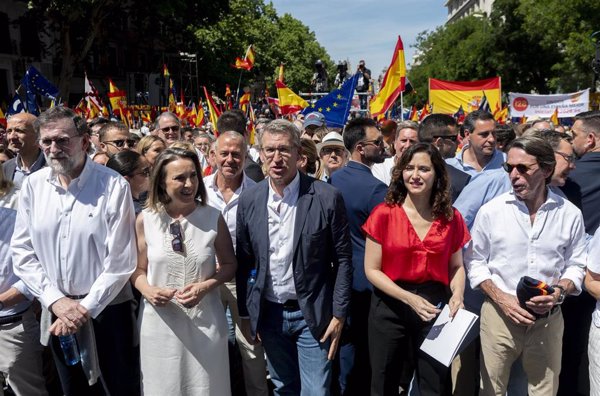 El PP fletará autobuses de toda España para una movilización multitudinaria el domingo contra el Gobierno de Sánchez
