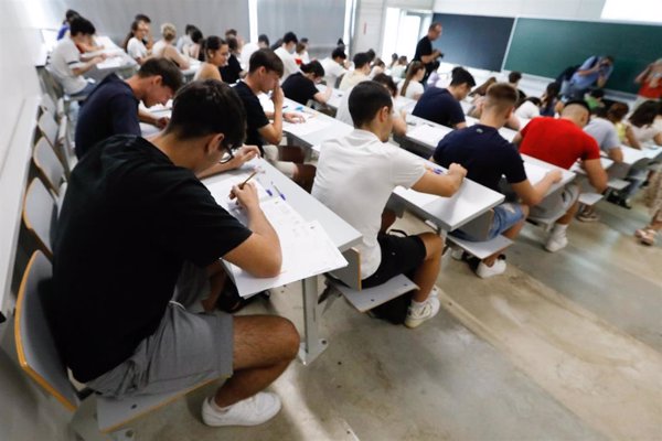 Unos 270.000 estudiantes se enfrentan desde hoy a la Selectividad, que el Gobierno define como 