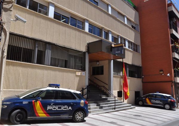 Investigan a tres menores en Ciudad Real por difundir pornografía infantil creada con inteligencia artificial