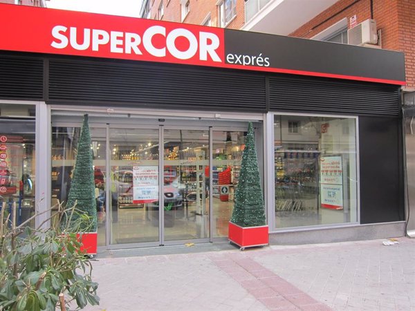 Supercor mejora condiciones laborales de la plantilla tras adhesión al convenio colectivo de grandes almacenes