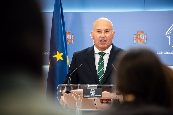 El PP acusa a PSOE de frenar en el Congreso las explicaciones sobre Leire Díez: