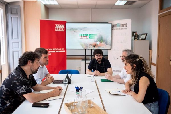 Sumar impulsará más movilización en la calle para defender la reducción de jornada laboral y con mesas informativas