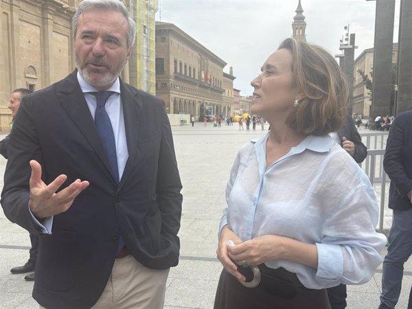 Azcón dice que Pilar Alegría