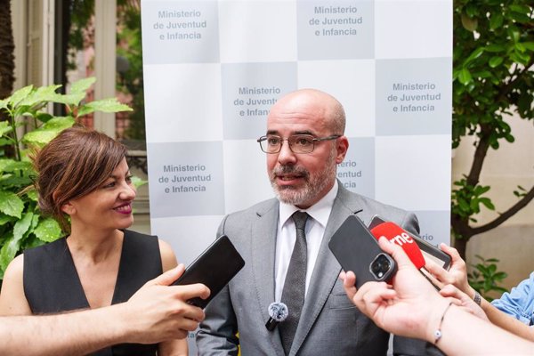 El delegado del Gobierno critica a la C.Madrid por pedir la repatriación de menores extranjeros: 