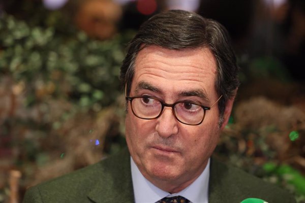 (AMP) Garamendi (CEOE) critica la posición