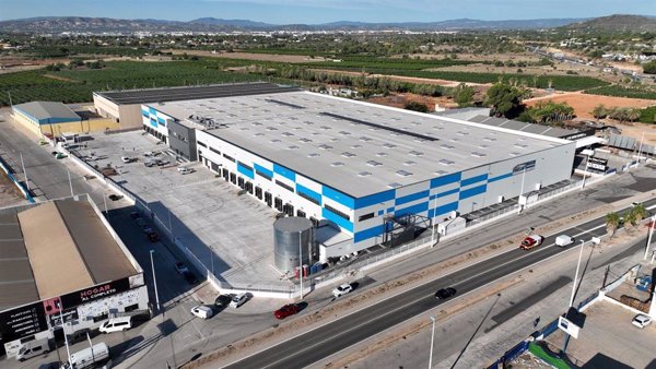 Savills compra por 20 millones a Scannell Properties una plataforma logística en Valencia