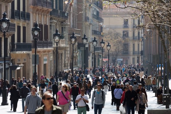 La expansión privada de España se modera a mínimos desde finales de 2023, según PMI