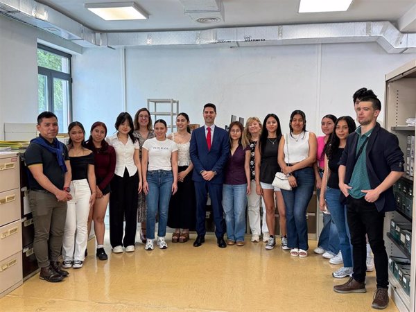 C.Madrid unifica becas FP de Grado Medio y Superior para alumnos de la privada con renta familiar menor a 36.000 euros