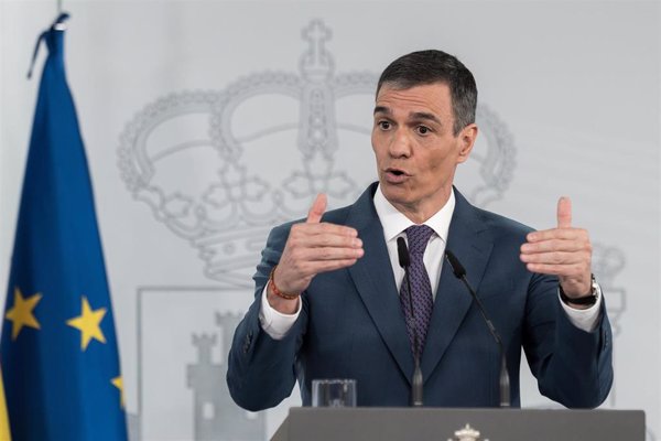 Sánchez propone a las CCAA triplicar la inversión en vivienda y crear una base pública de precios