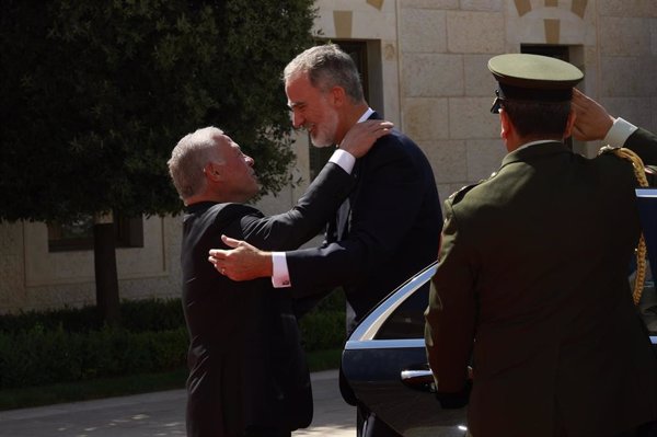 Felipe VI y Sánchez reciben mañana al rey de Jordania