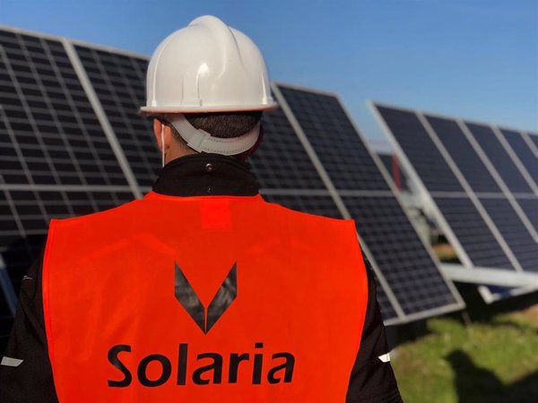 Solaria prosigue su momento dulce en Bolsa y vuelve a liderar el Ibex con una subida de casi el 13%