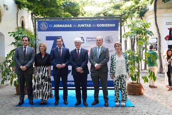 La Abogacía se dota de un reglamento de amparo colegial para