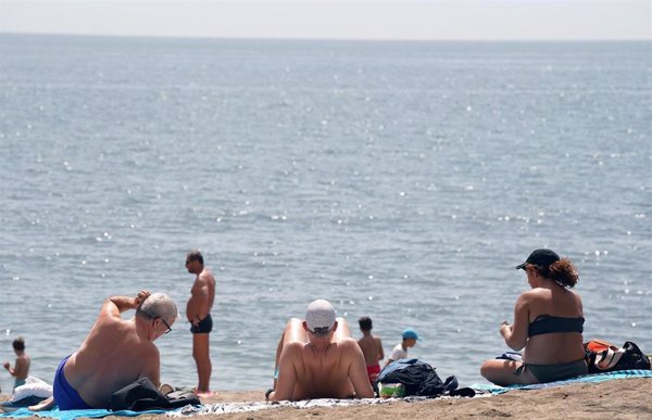 Tiempo soleado con temperaturas en aumento de forma generalizada que podrán alcanzar los 35 grados en Andalucía