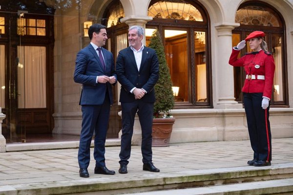 Canarias y Euskadi propondrán en la Conferencia de Presidentes un