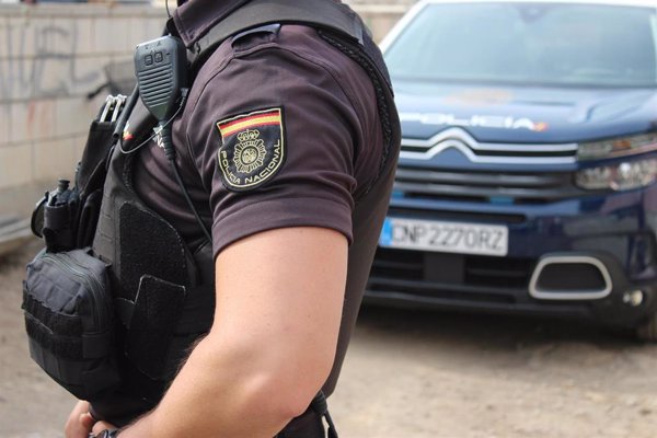 Cinco detenidos y desmanteladas dos naves industriales dedicadas al cultivo de marihuana en Sevilla