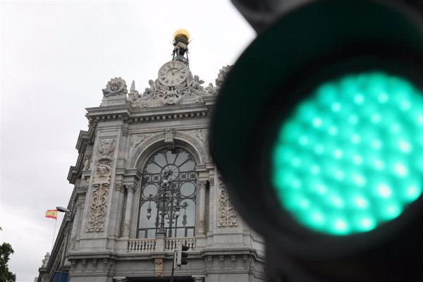 El Tesoro coloca 6.023 millones en deuda a medio y largo plazo y eleva la rentabilidad a 3 y 5 años