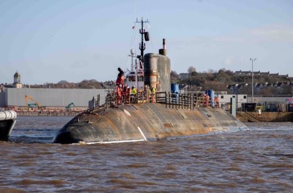 Reino Unido adjudica a Babcock el desabastecimiento de un submarino nuclear clase Trafalgar por 135 millones